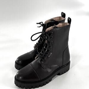 Journee Collection Lace Up Combat Boots 6.5 NWOT Brown Ankle Booties Biker Lug